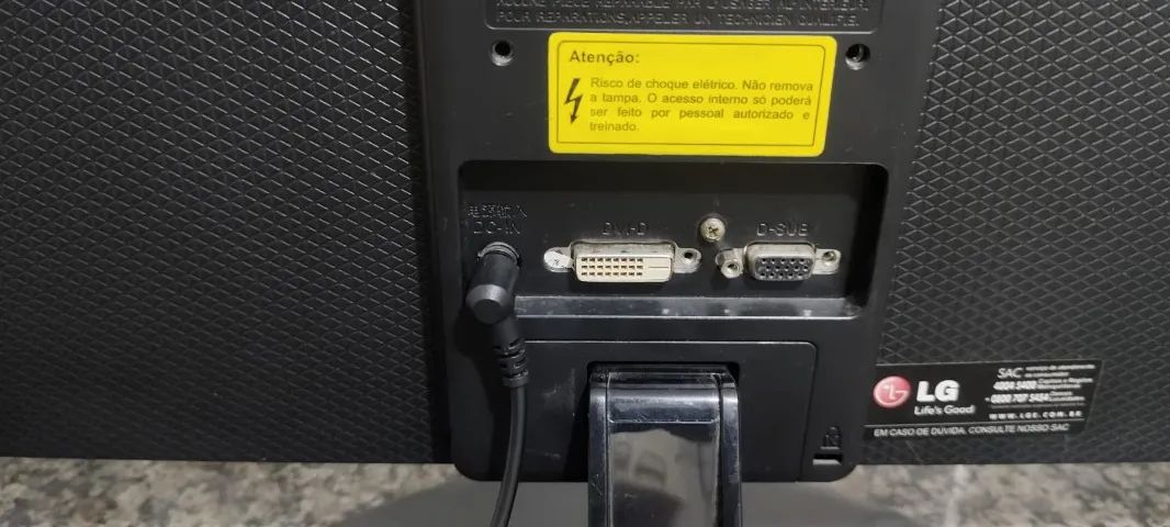 Monitor LG Flatron 22EA53T-P 22 polegadas com painel IPS e resolução Full - Foto 5