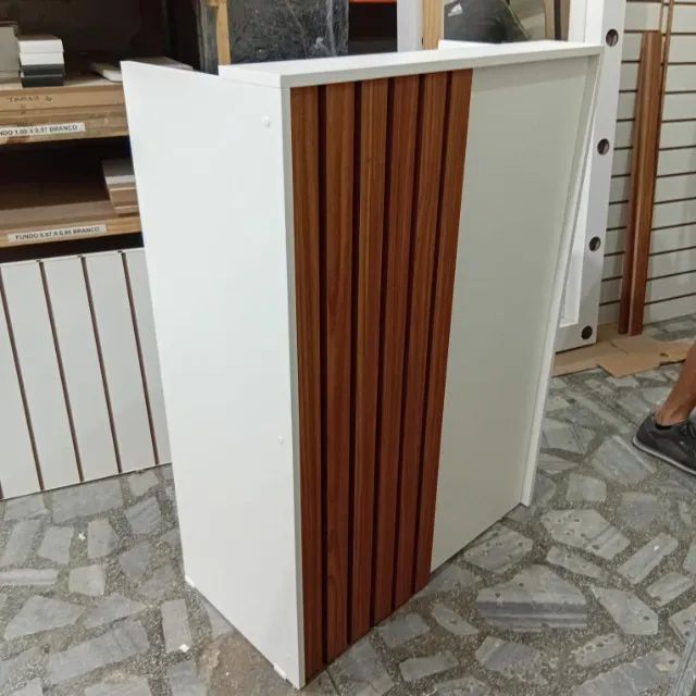 BALCAO CAIXA RIPADO 80X40 LATERAL FREIJO - Foto 2