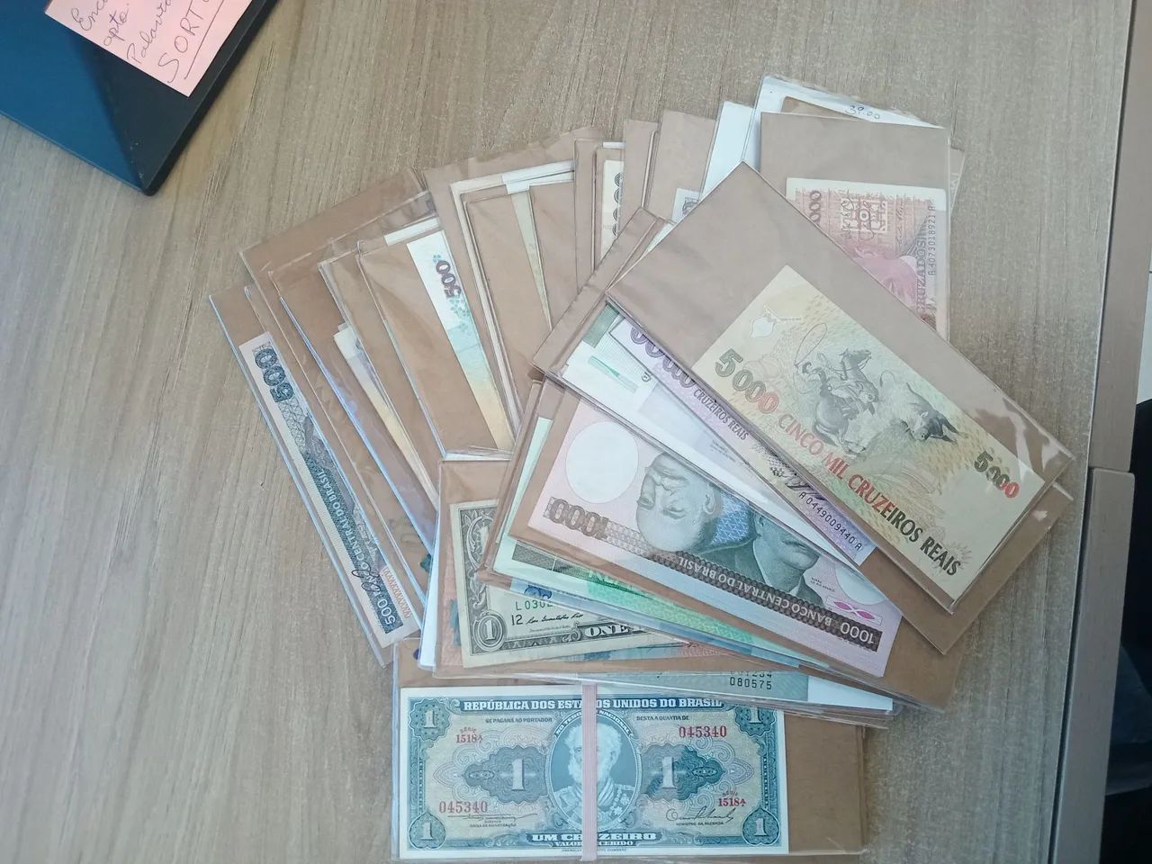 Cedulas e moedas antigas - Foto 4