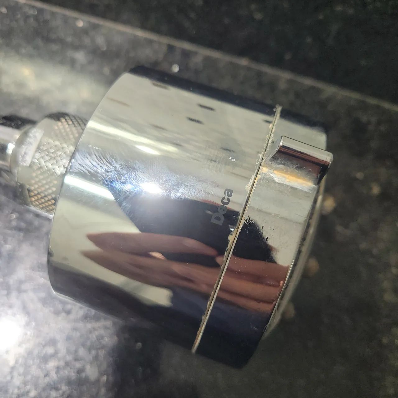 Deca Ducha Articulada para aquecimento a gás, com Crivo Móvel - Foto 4