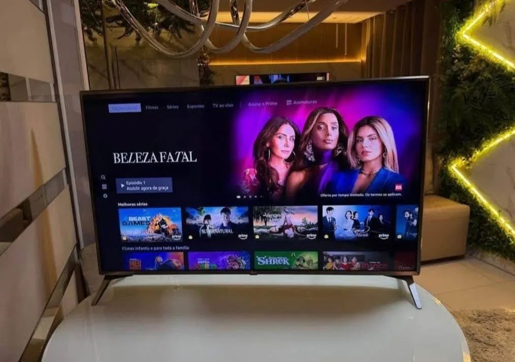 TV 43 polegadas smart com cabo controle todos apss YouTube e Netflix é d mais 