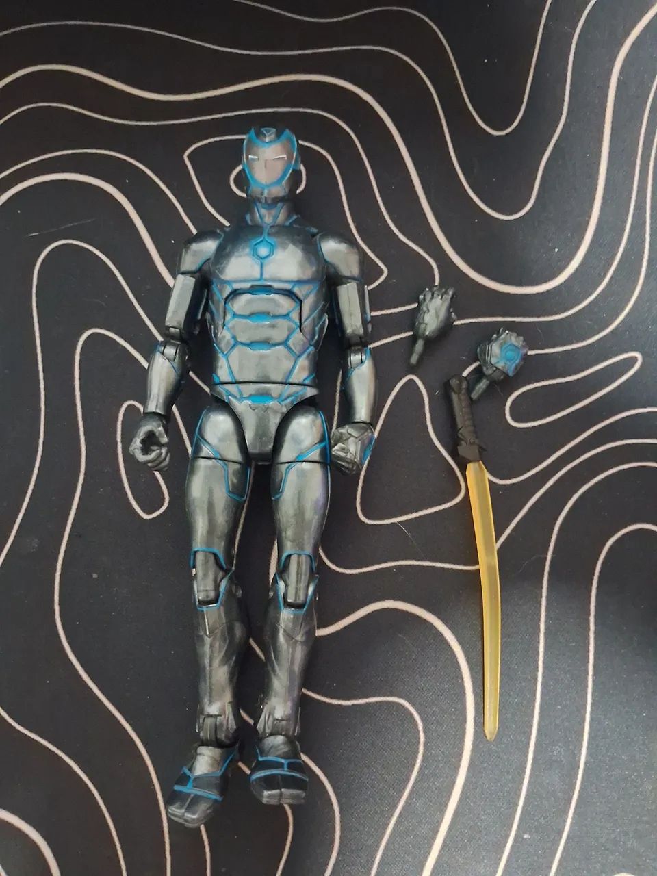 Boneco Marvel Legends Iron Man armadura furtiva