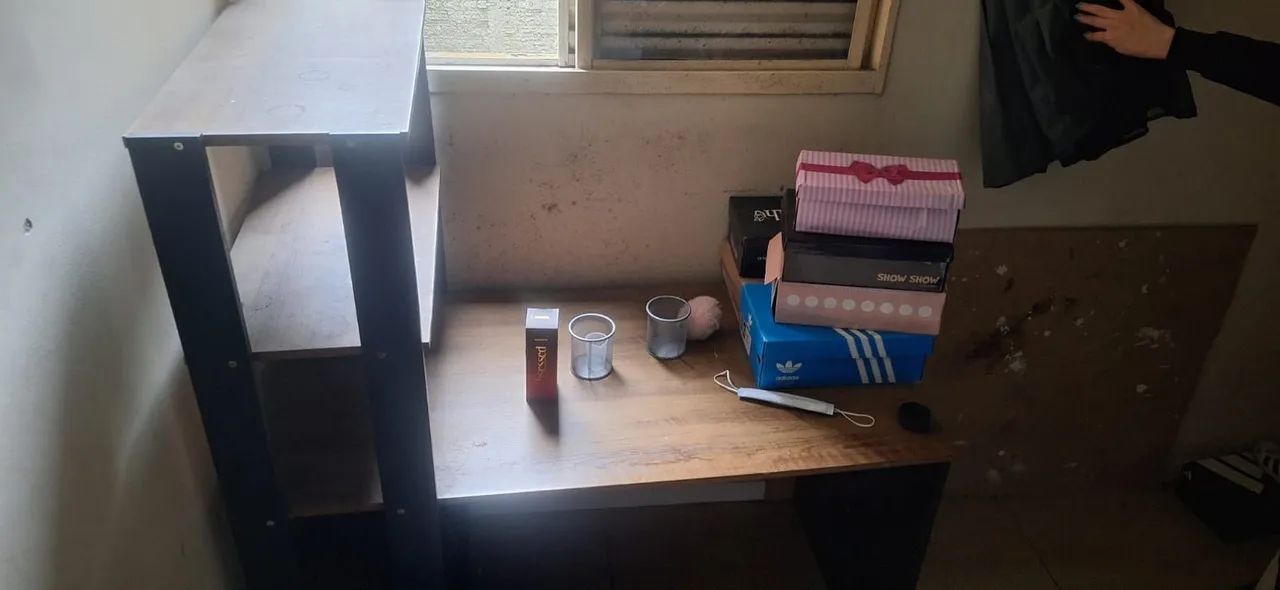 Vendo escrivaninha  - Foto 2