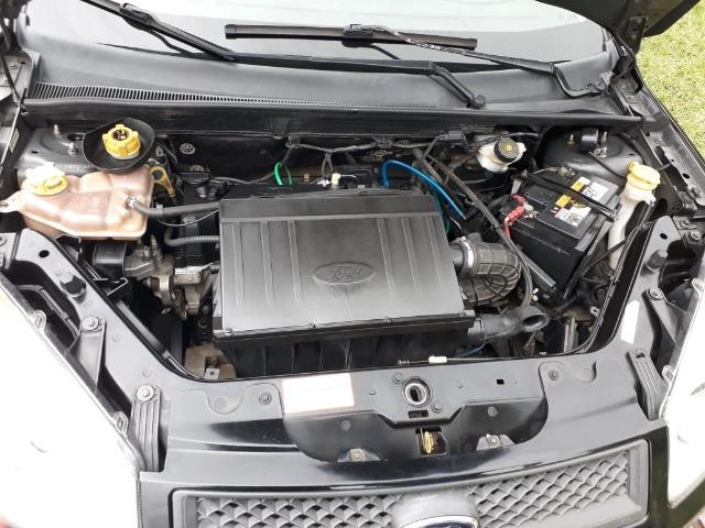 Ford Fiesta Sedan - Foto 6