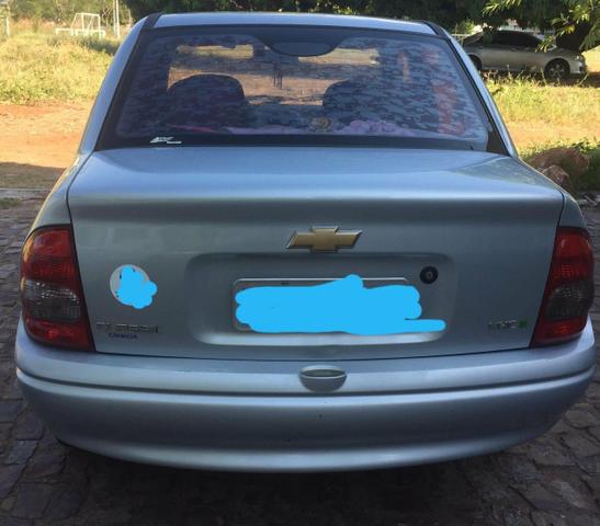 Corsa Sedan - Foto 2