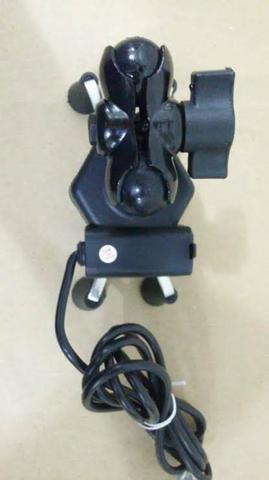 Suporte Garra Universal de Celular para Moto com carregador USB - Foto 4