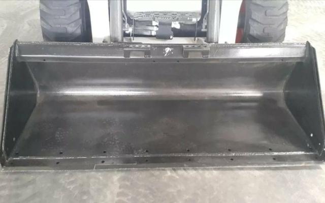 Minicarregadeira bobcat s650 / 2014 - Foto 2