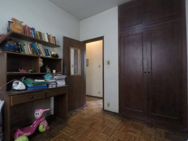 Casa 4 quartos com suite e 2 vagas de garagem lote grande - Foto 9
