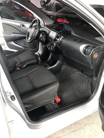 Etios X Sedan 1.5 2015/2016 - Foto 6