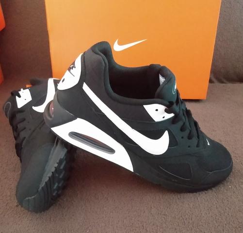 tenis nike air max ivo