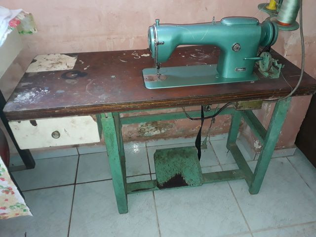 Máquina de costura - Foto 2