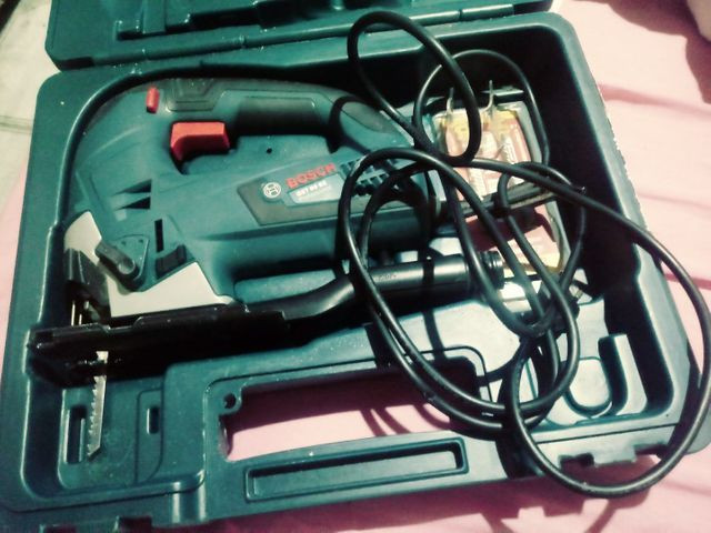 Serra tico tico. 110 volt