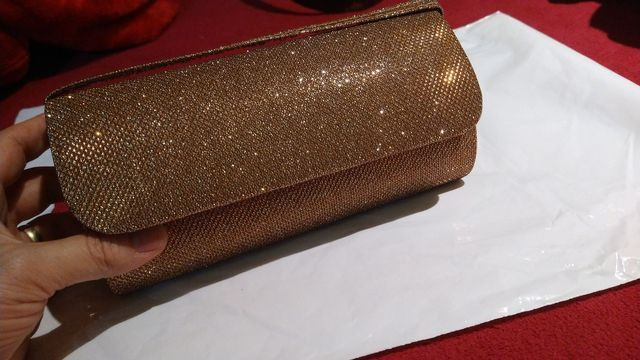 Vendo está linda bolsa de mão - Foto 2