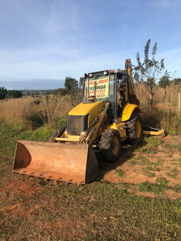 Serviço de Máquina e caminhão - Foto 2
