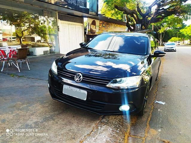 Vendo jetta 2011 preto mais top de gyn - Foto 3