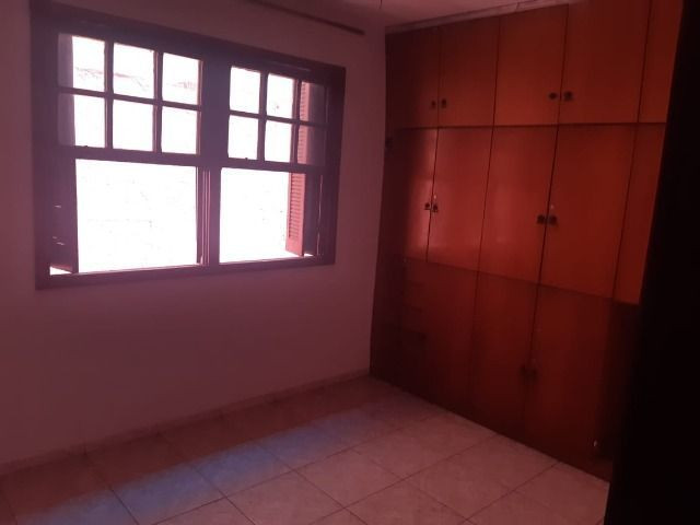 Casa - 4 quartos, setor dos funcionários, ótima oportunidade - Foto 8