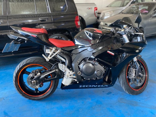 HONDA CBR 1000 RR FIREBLADE
