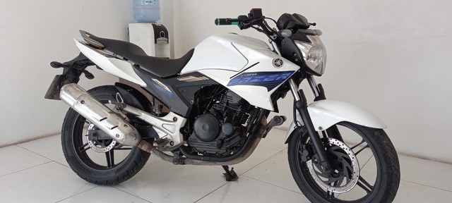 FAZER 250 2014 TROCO 160
