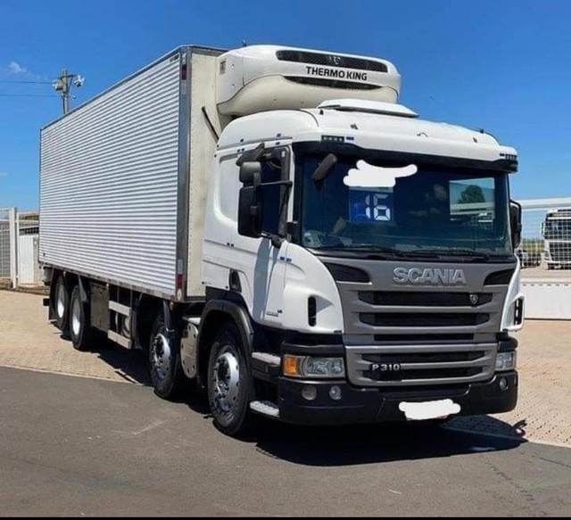 CAMINHÃO SCANIA P10