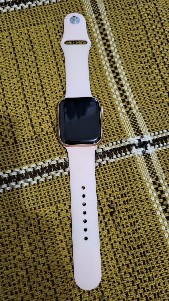 olx apple watch se