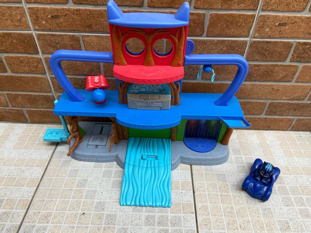 quartel general pj masks completo