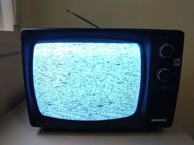 TV Silver Caolun UHF / VHF - Foto 5