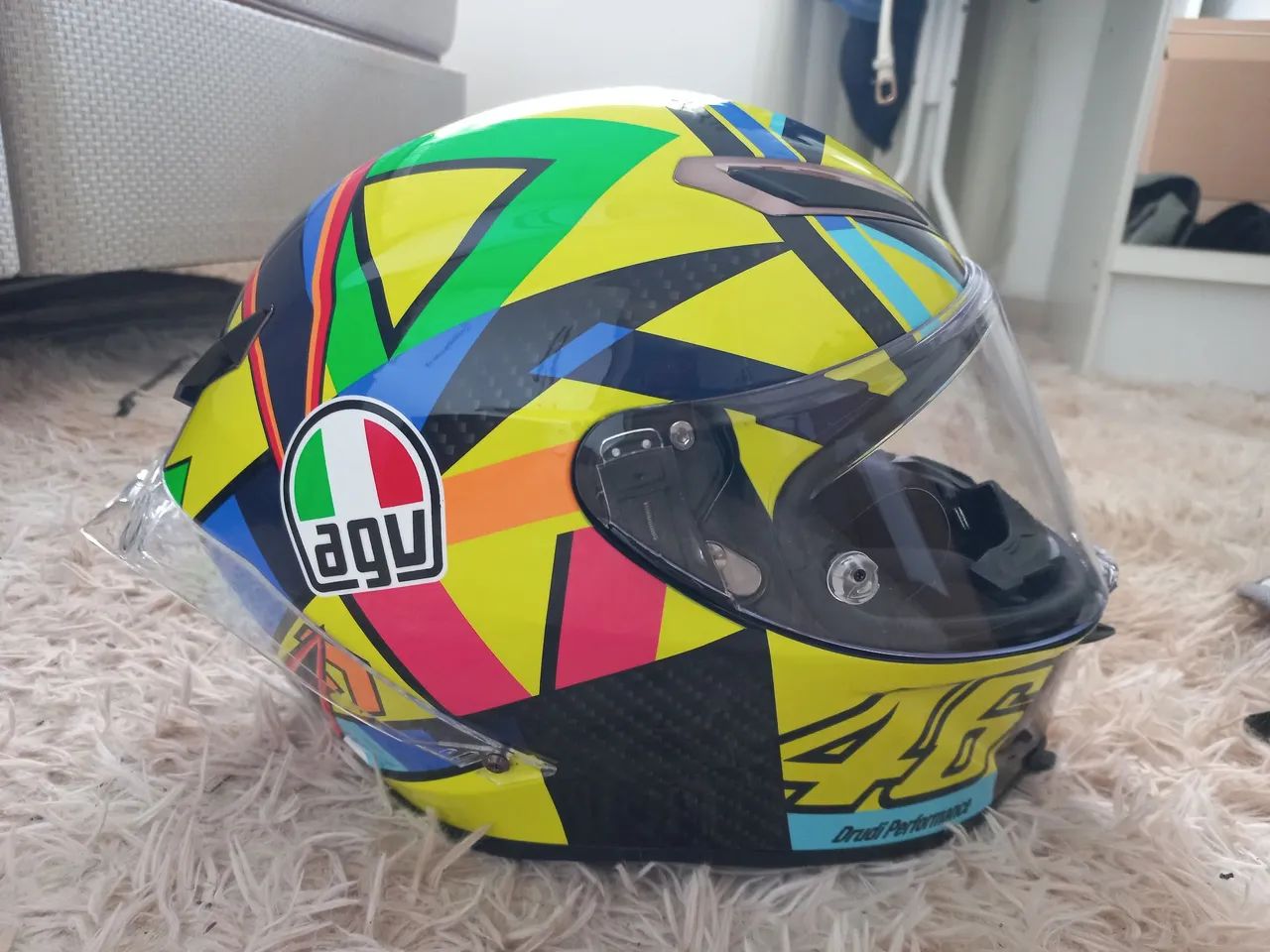 Capacete agv pista GP RR soleluna Valentino Rossi - Motos - Vila Pilar,  Arujá 1351199033 | OLX