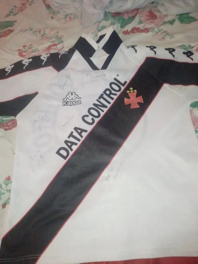 Camisa Nike Brasil 1997 autografada Edmundo