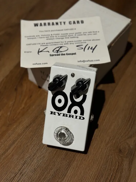 Pedal de Fuzz OxFuzz Hybrid (Made in Canada)