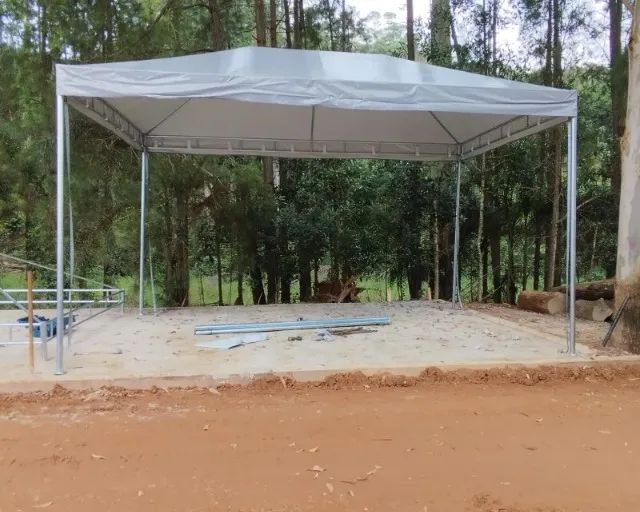 Tenda Piramidal 6x4 
