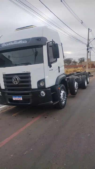 Vende se 24.280 4 eixo ano 2013 único dono 