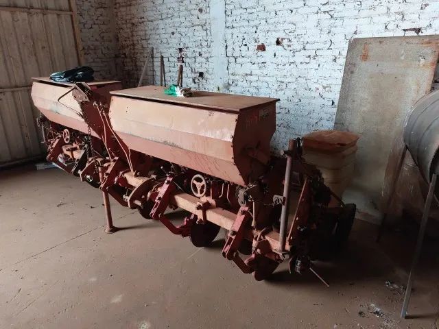 Semeadora/Semeadeira Plantadeira - Semeato 5 linhas PH5 - Foto 5