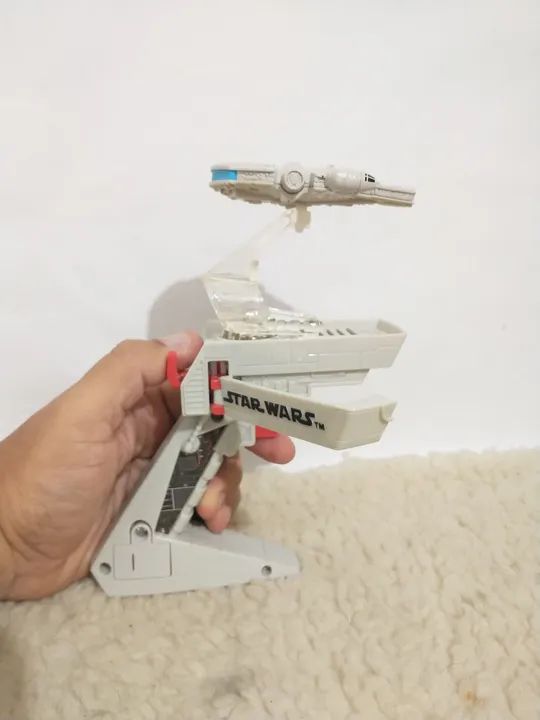Controlador de voo C/ Nave Millenium Falcon - Star Wars - Hot Wheels - 1/64 - LOOSE - Foto 6