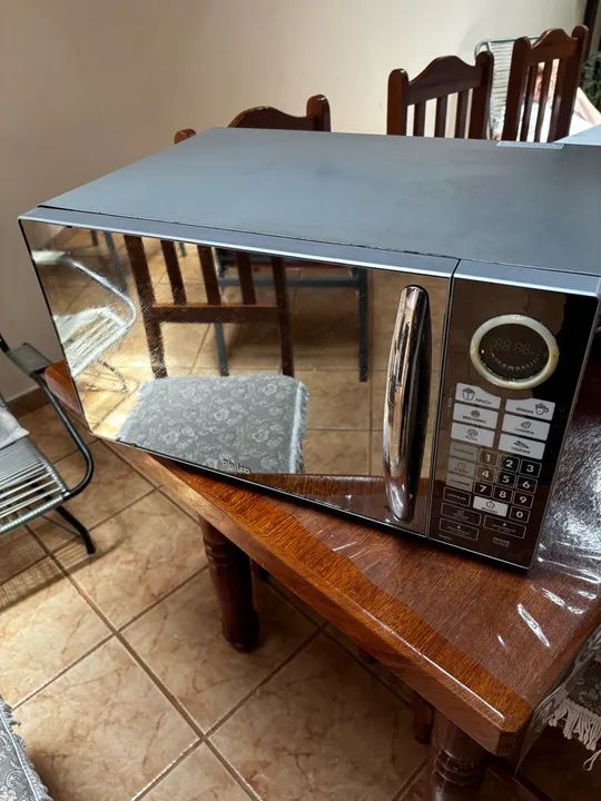 Micro-ondas Philco semi novo