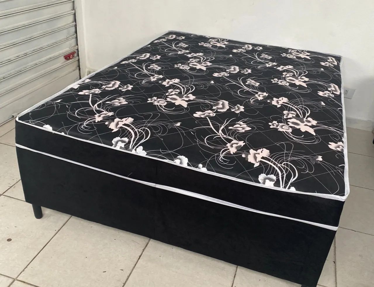 Cama Box casal nova a pronta entrega 