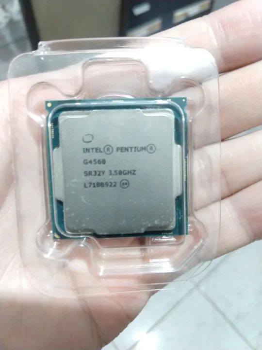 Processador Intel Pentium G4560 + Cooler. Semi novo usado por poucos meses