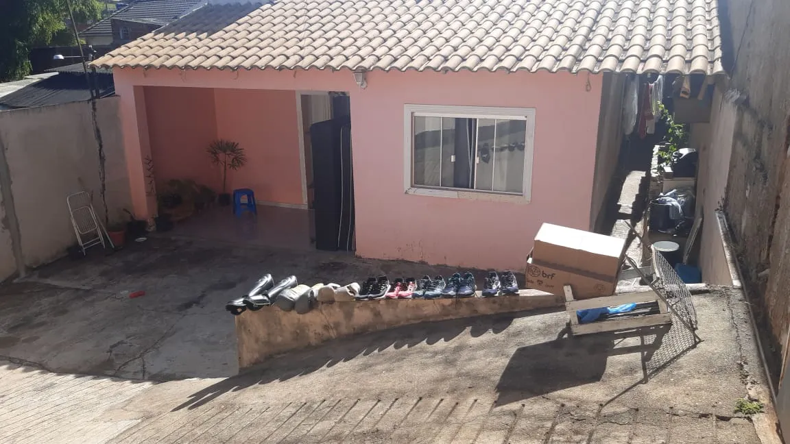 OPORTUNIDADE ÚNICA! Vendo casa na Sucupira! Lote 200m²! 3Quartos! Chácara 25! Confira!