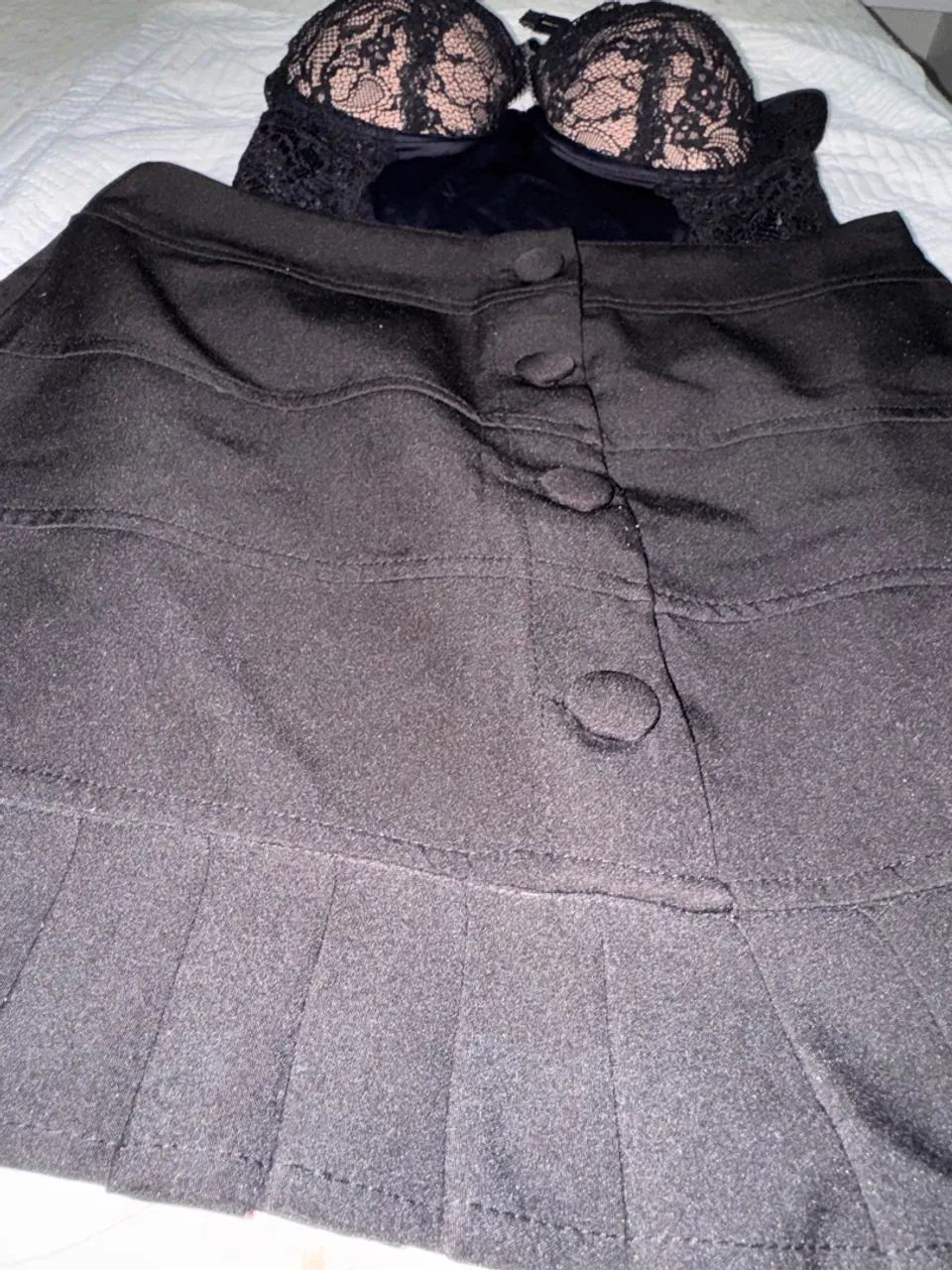 Saia preta  - Foto 4