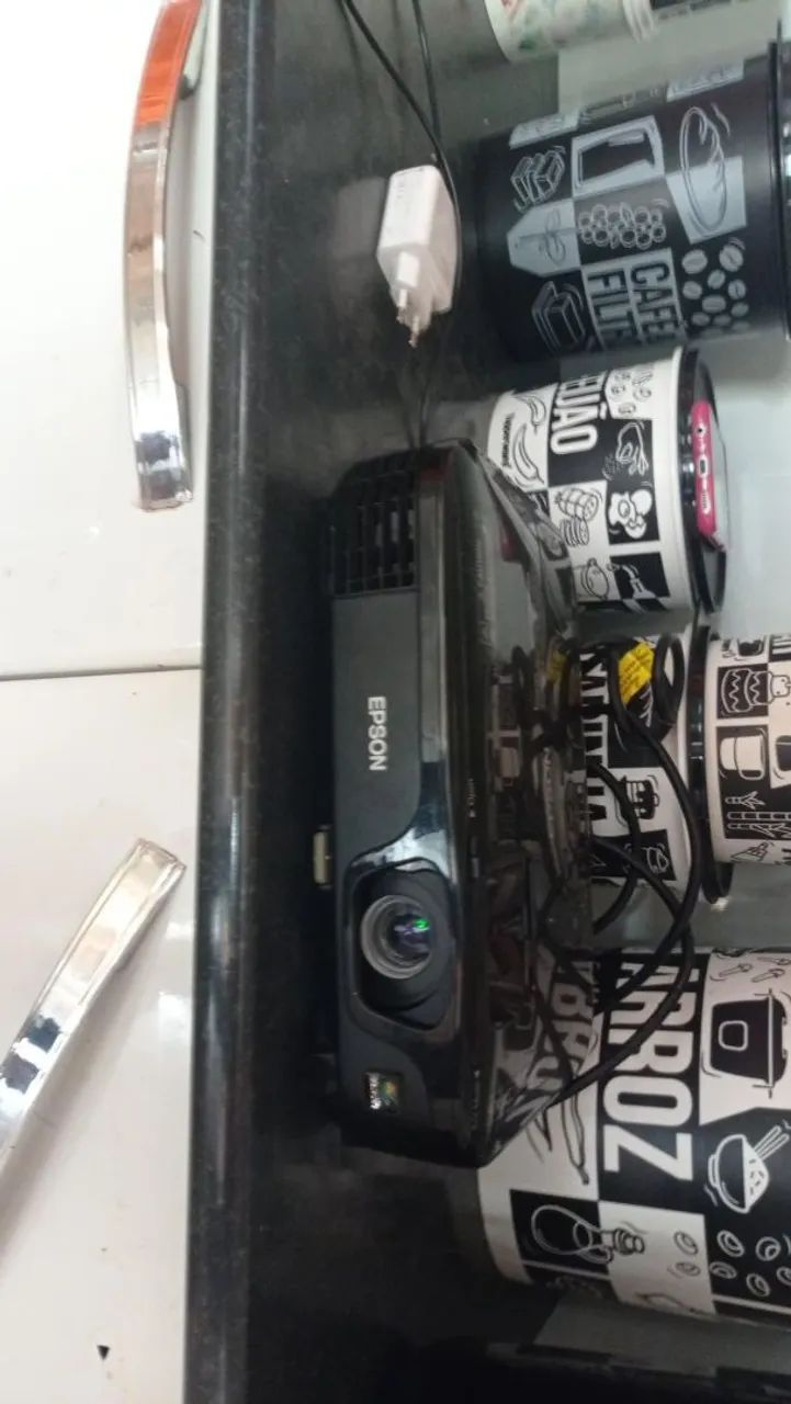 Projetor Epson com ótima resolução - Foto 4