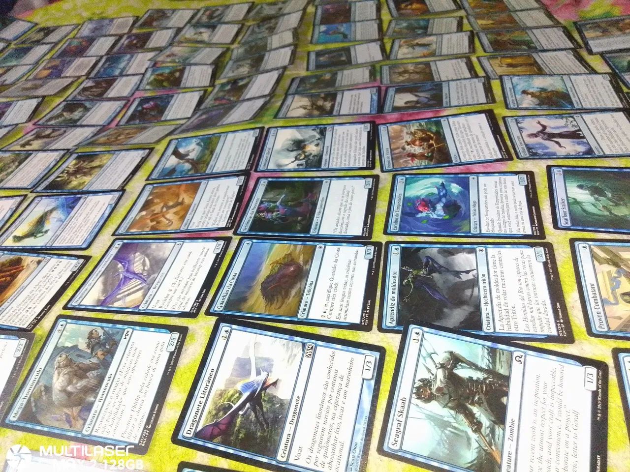 Lote de cartas MAGIC azul sem repetir original bem conservada 100 unidades pra jogar e 