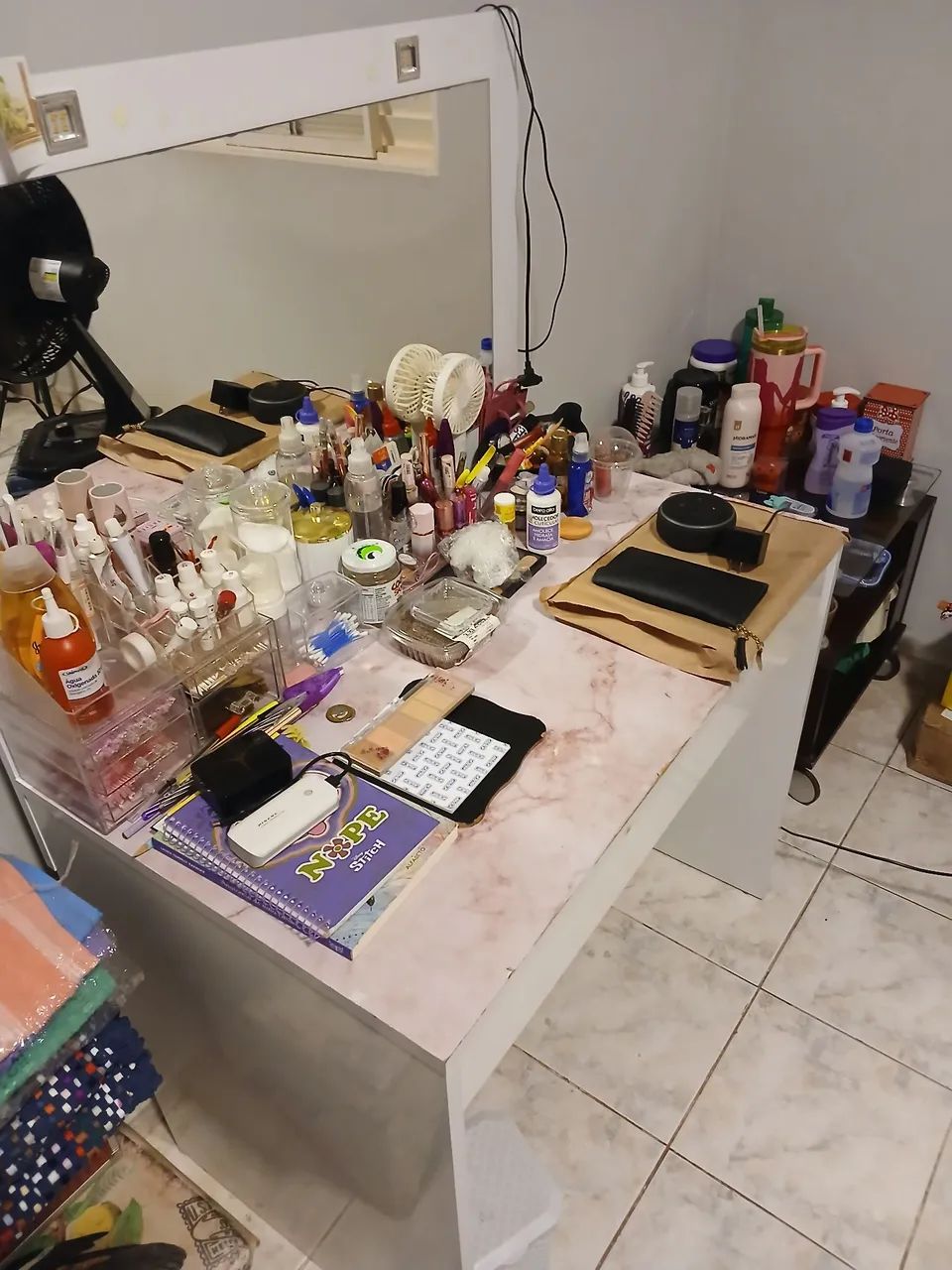 Penteadeira branca com espelho e LED + gaveta