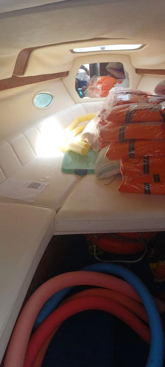 Lancha Real 26 cabinada 140 mil. Troco por jet-ski.  - Foto 7