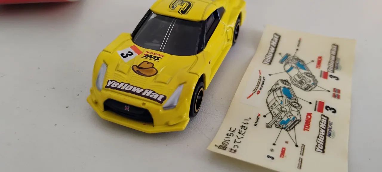 Nissan GT-R Racing Car - Takara Tomy - Foto 5