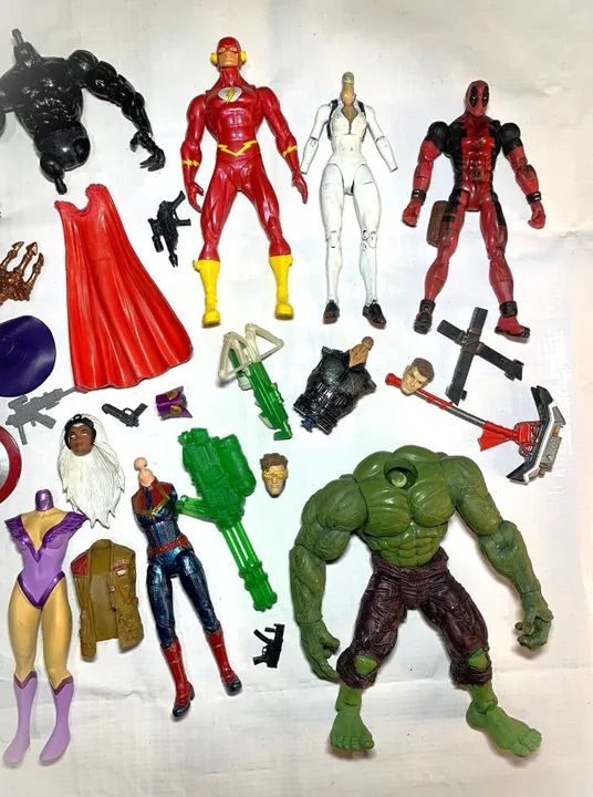 Lote B Custom 1:12 c itens Marvel Legends Dc Star Wars GiJoe McFarlane Action Figures - Foto 3