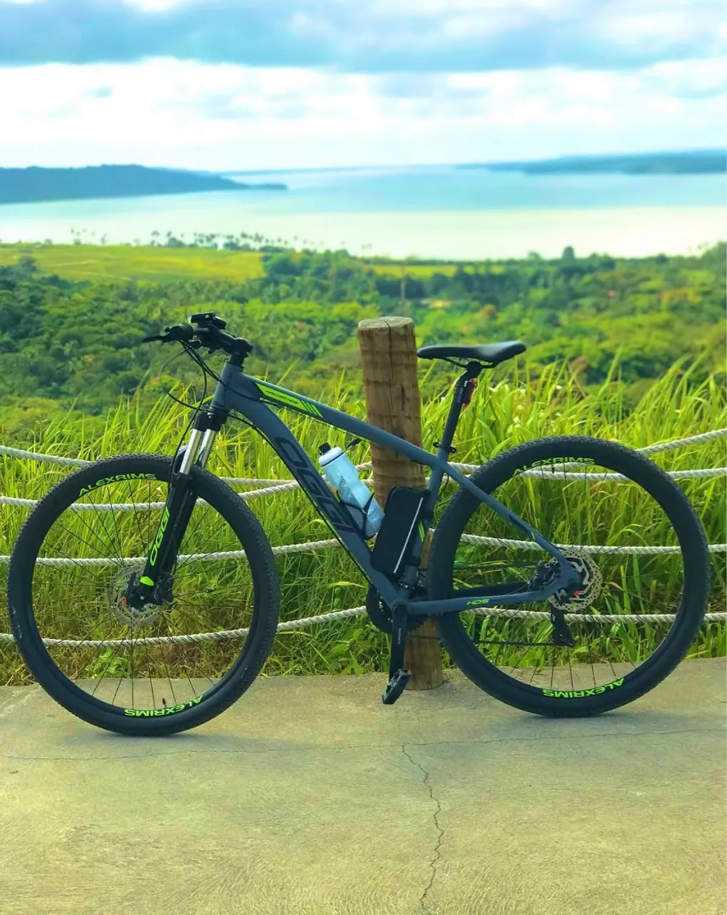 BICICLETA OGGI HACKER HDS 24 VELOCIDADES ARO 29