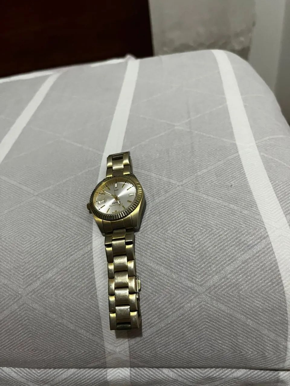 Relógio Dourado Clássico - Technos