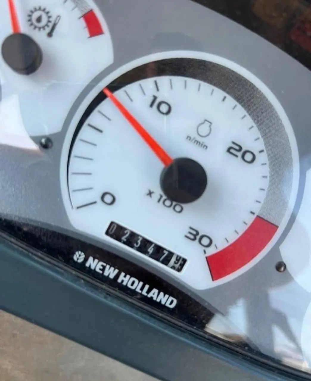 Retroescavadeira New Holland B110B ano 2021 - Foto 6