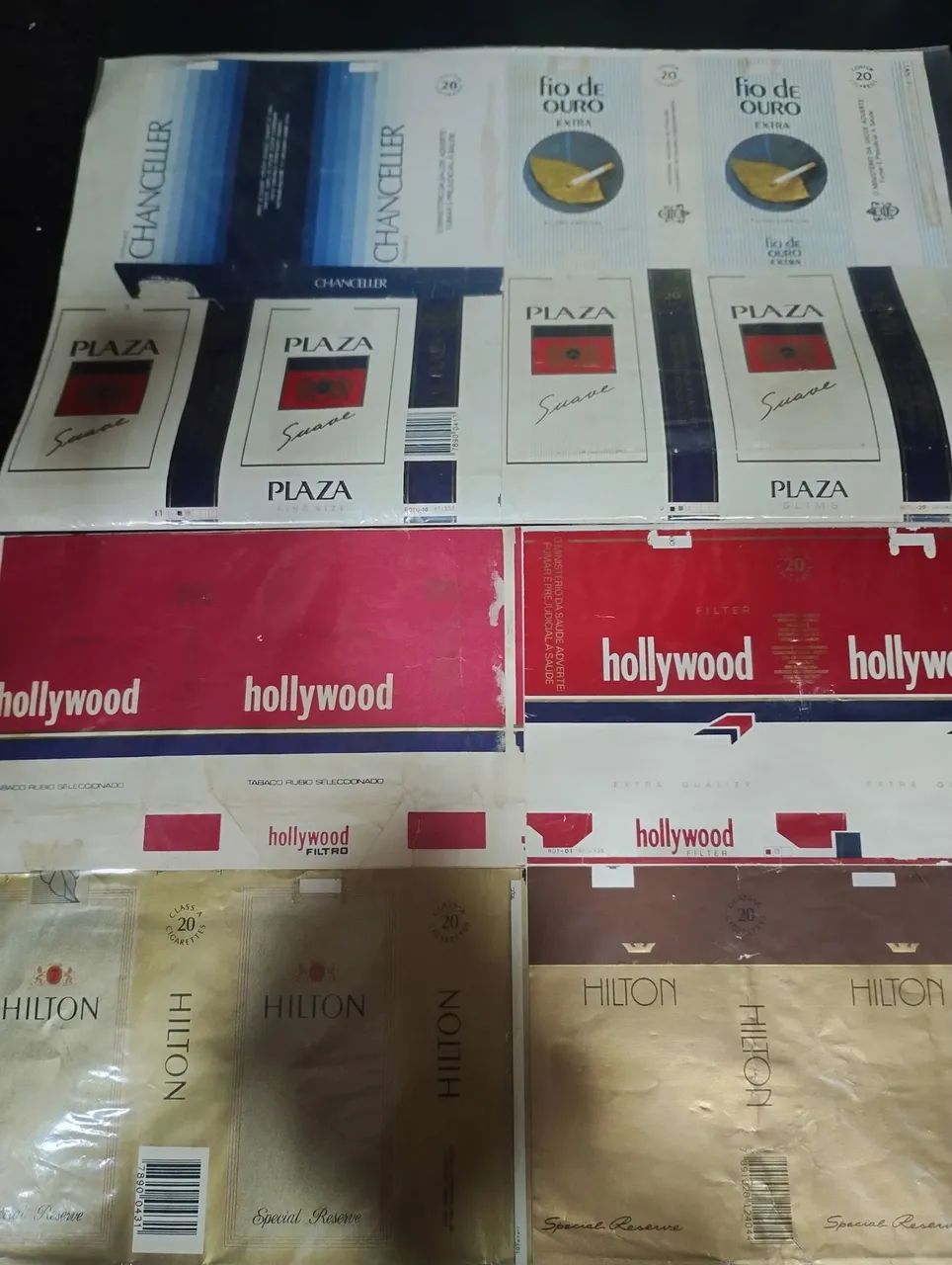 Coleção de embalagens de cigarros vintage