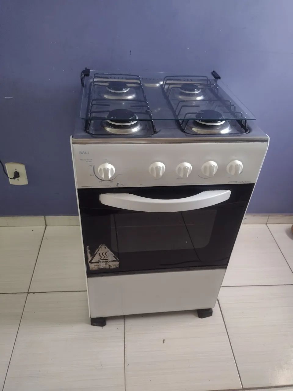 Fogão 4 bocas tudo funcionando perfeitamente 