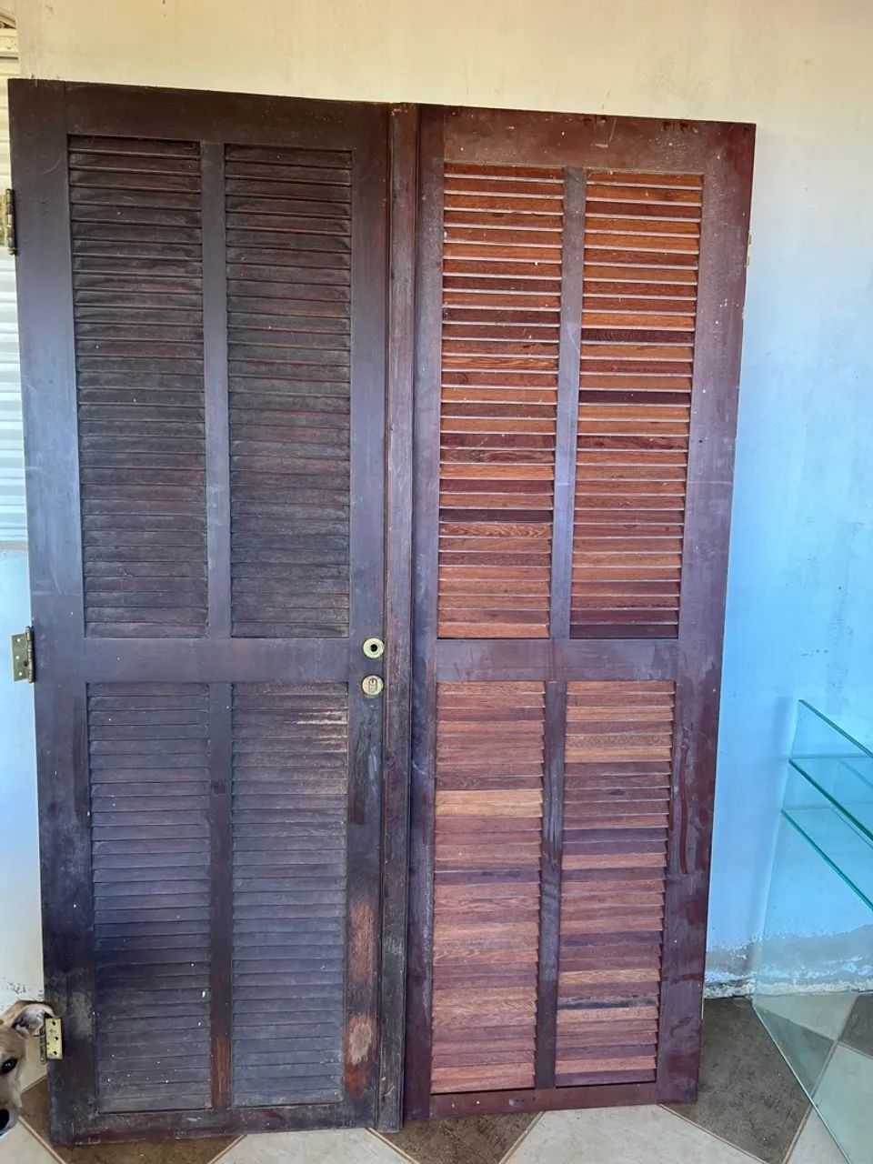 Porta dupla em madeira maciça maravilhosa  - Foto 4